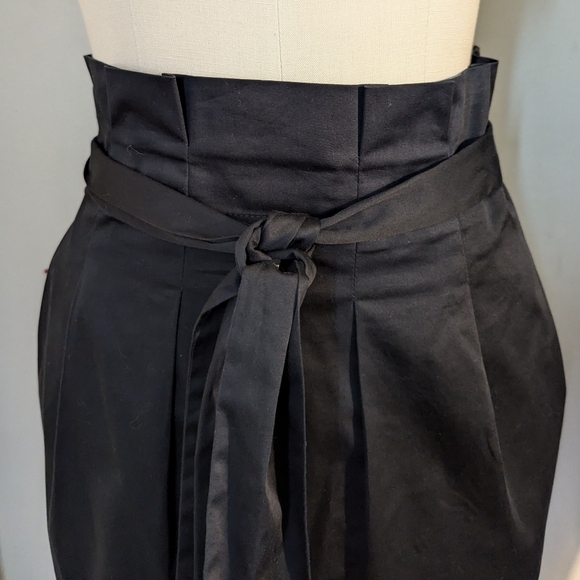 BCBG Maxazria - Picture 2 of 4